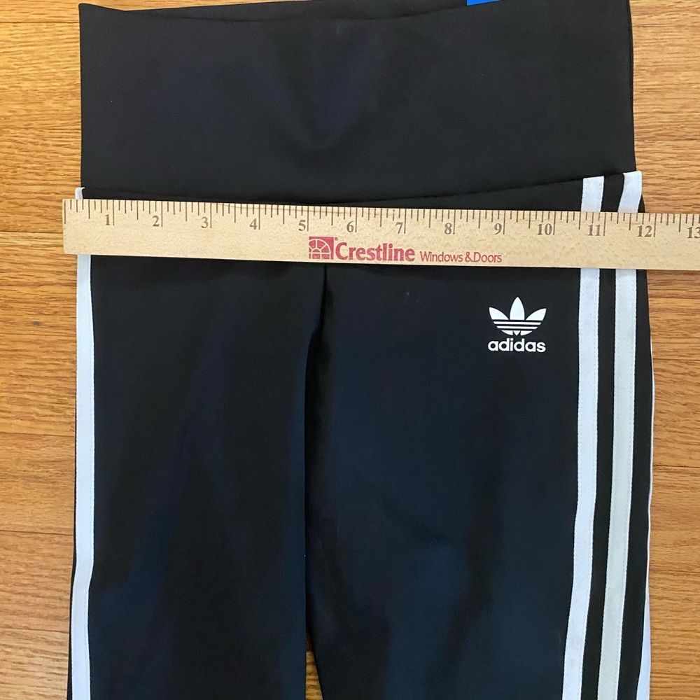 Adidas Originals Shorts Women’s XS Black PrimeBlue Athleticwear Activewear New - Picture 3 of 4